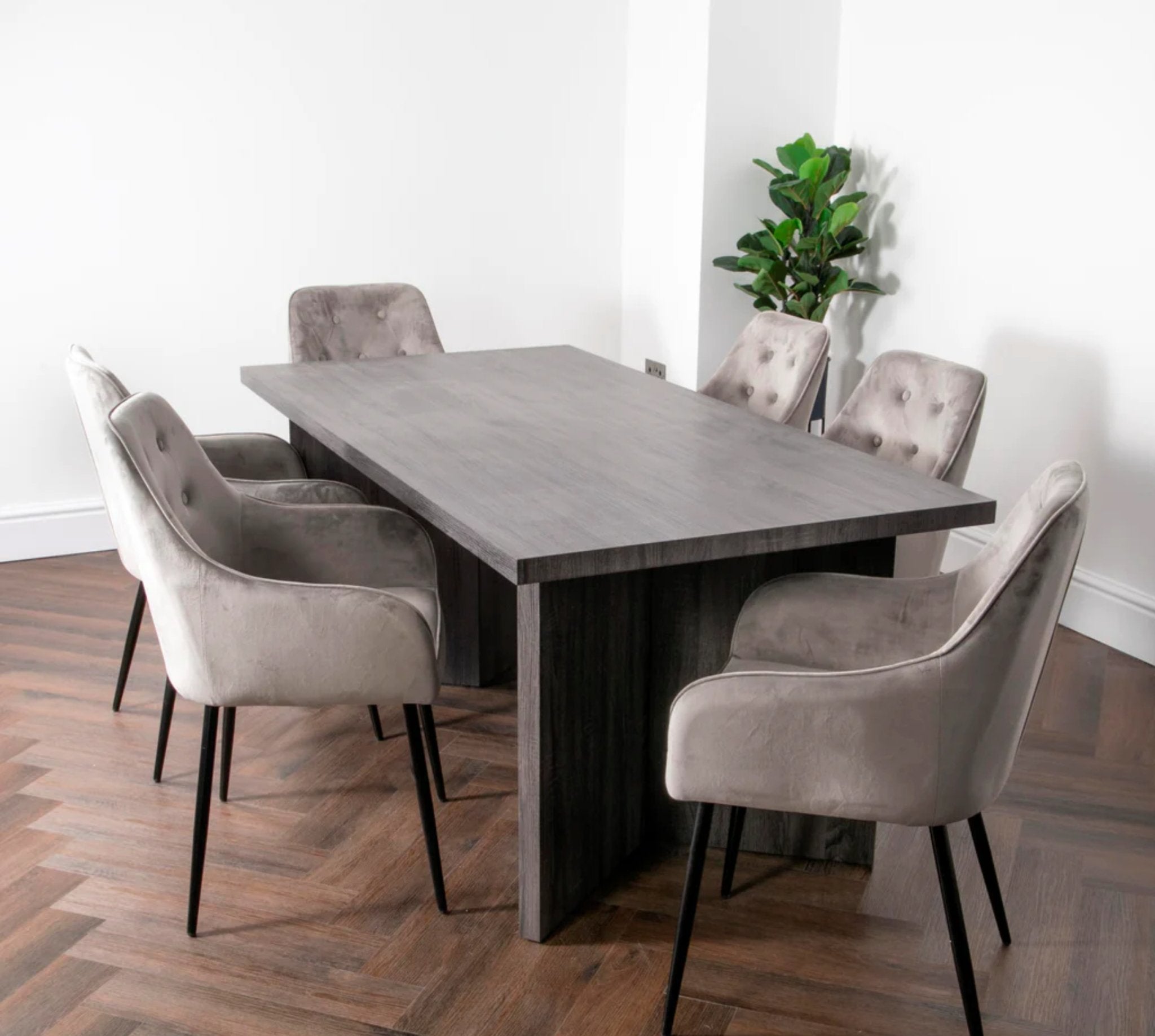 Choosing the Right Dining Table: A Comprehensive Buying Guide – Rogey